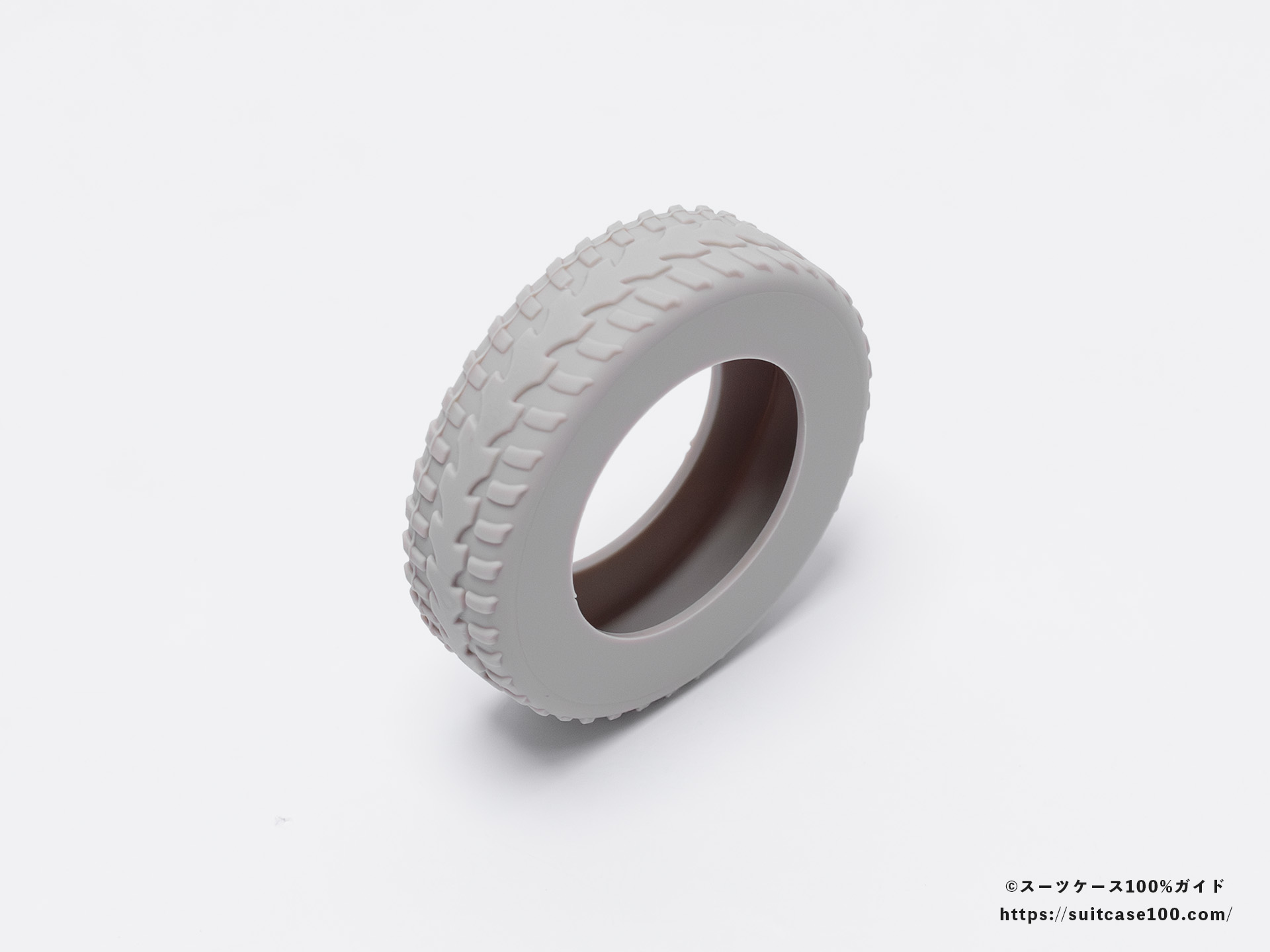 Hanrey キャスターカバー 外観レビュー 立てて斜めから見た図