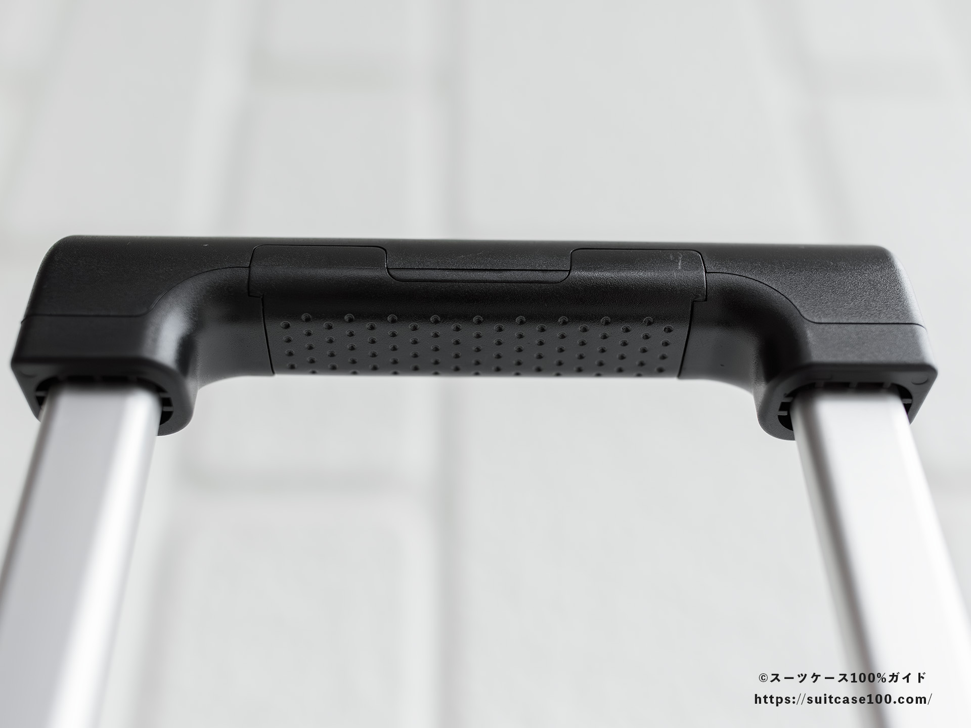 Soolom L888 スマホスタンドレビュー 裏面