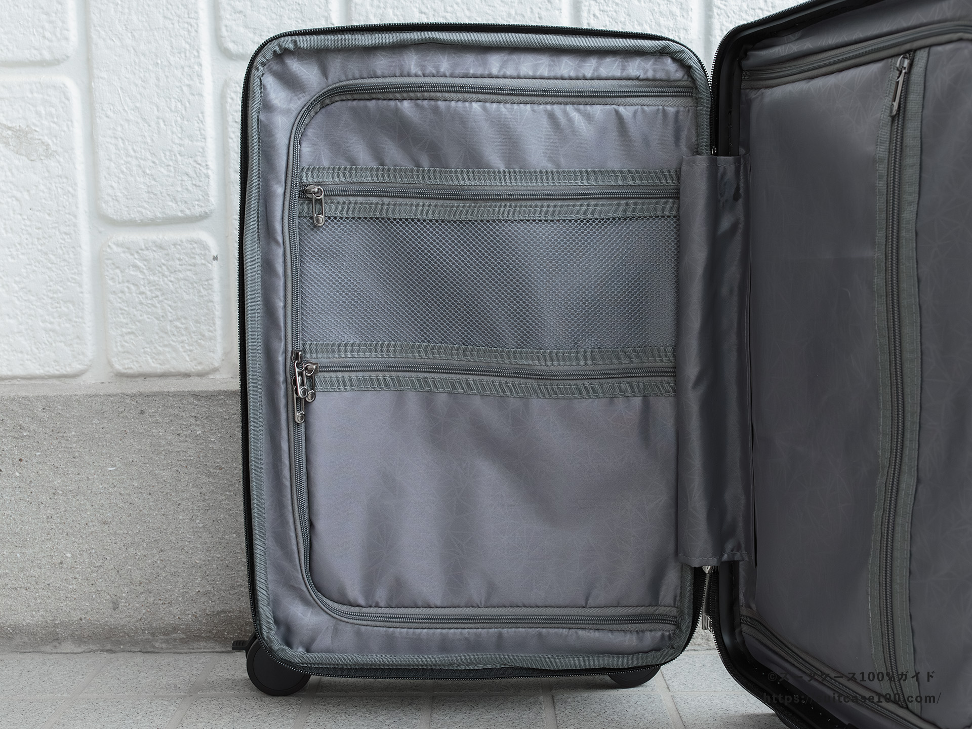 Soolom L888 内装レビュー 左側仕切り