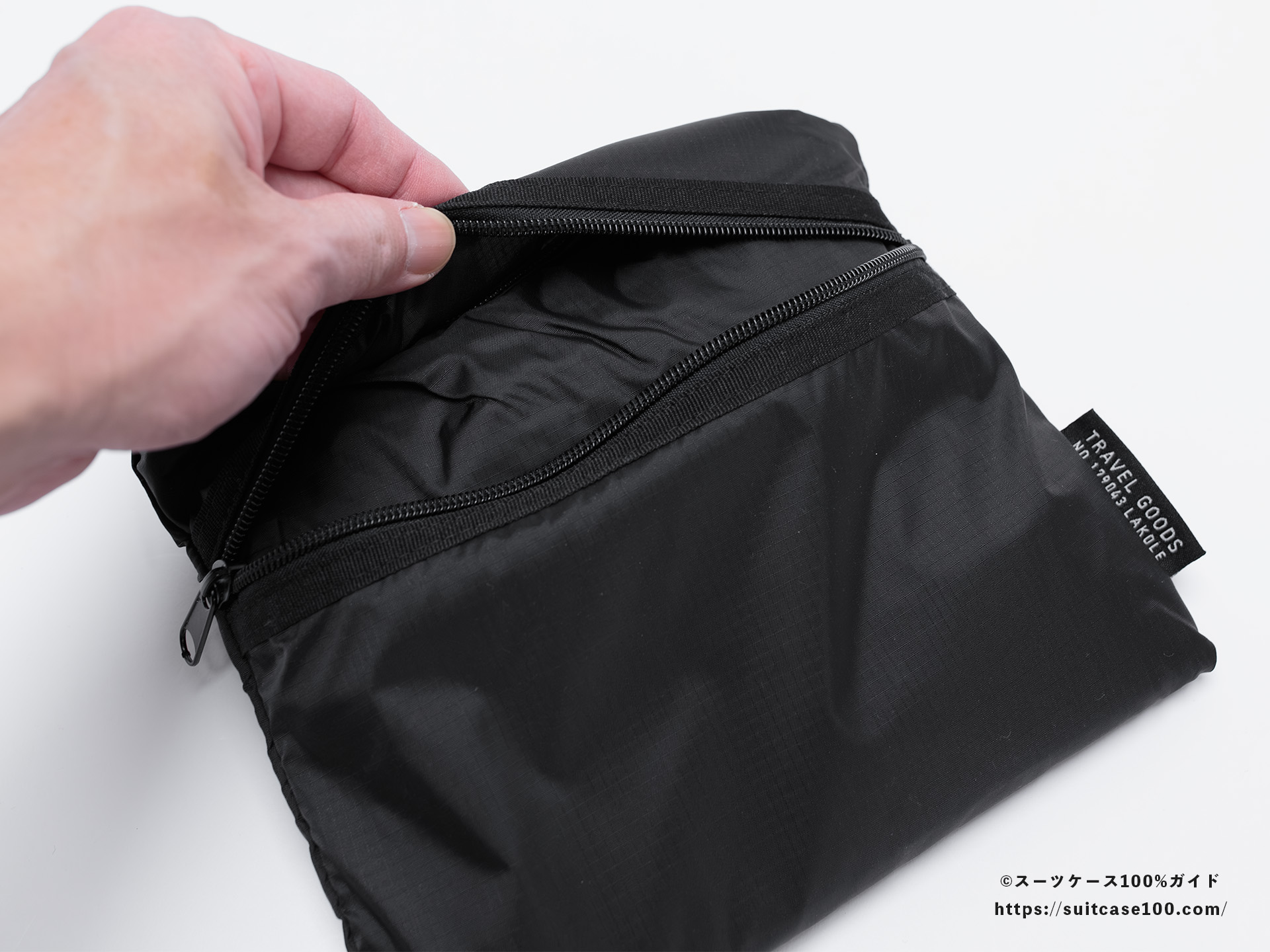 LAKOLE キャリーオンボストンバッグ 外観レビュー ファスナーを開けた図