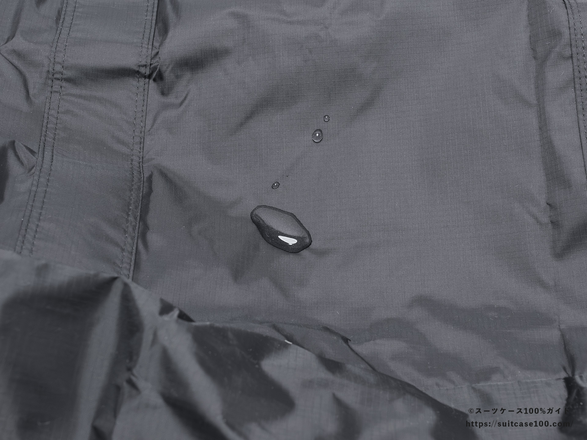 LAKOLE キャリーオンボストンバッグ レビュー 撥水性能を検証