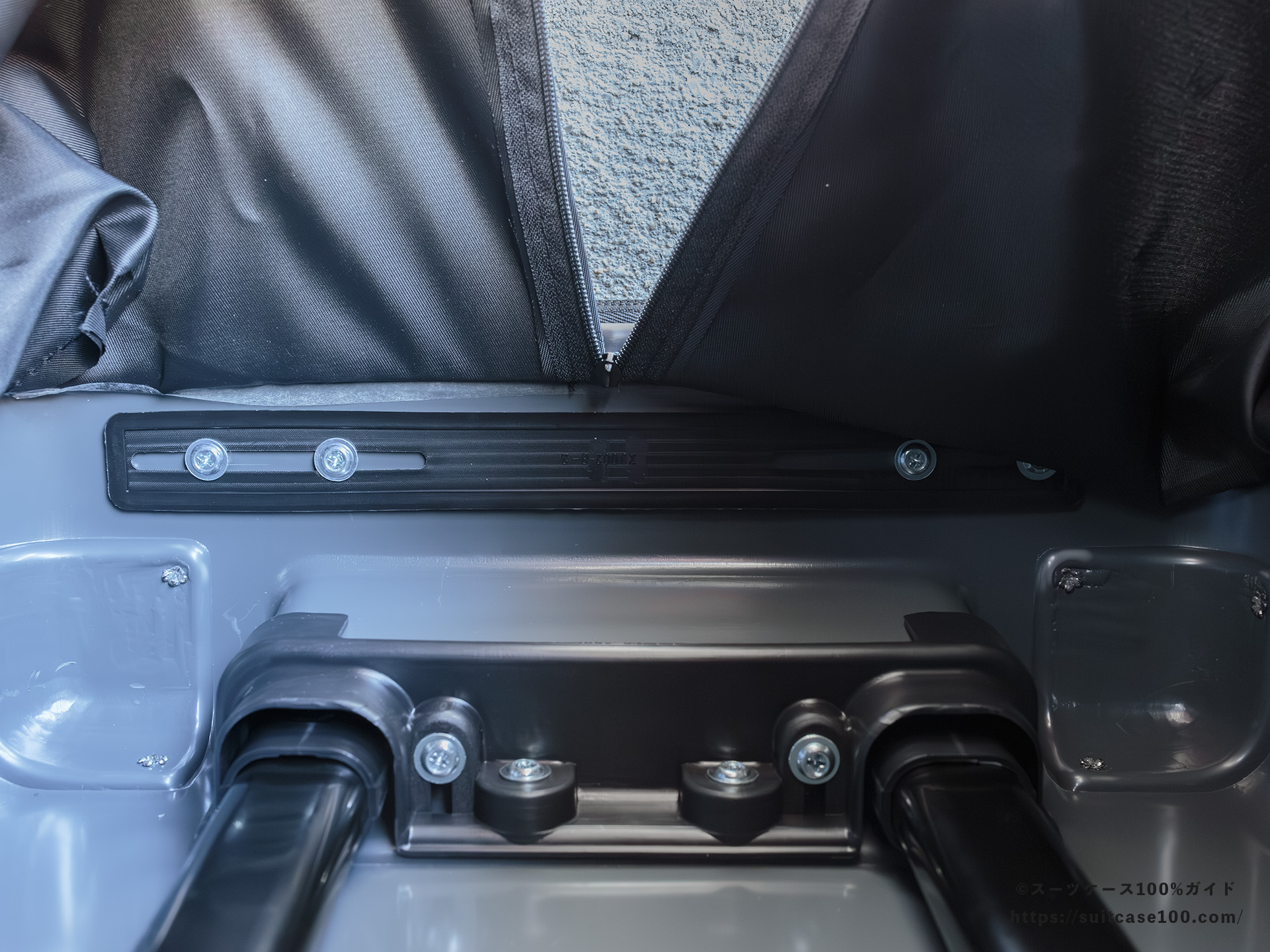 LW 5213-48 内部レビュー トップハンドル固定部