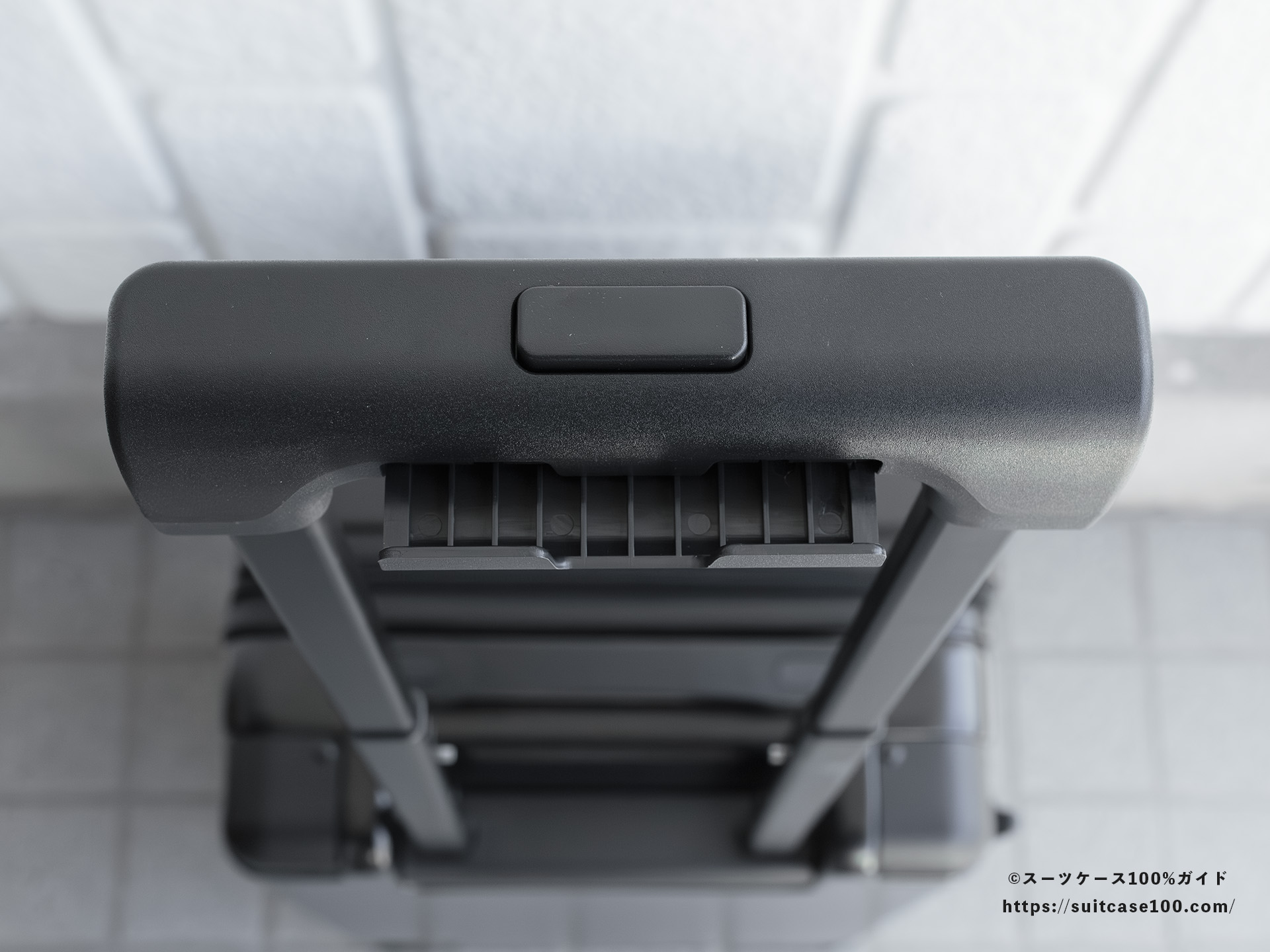 LW 5213-48 スマホスタンドレビュー 引き出した状態