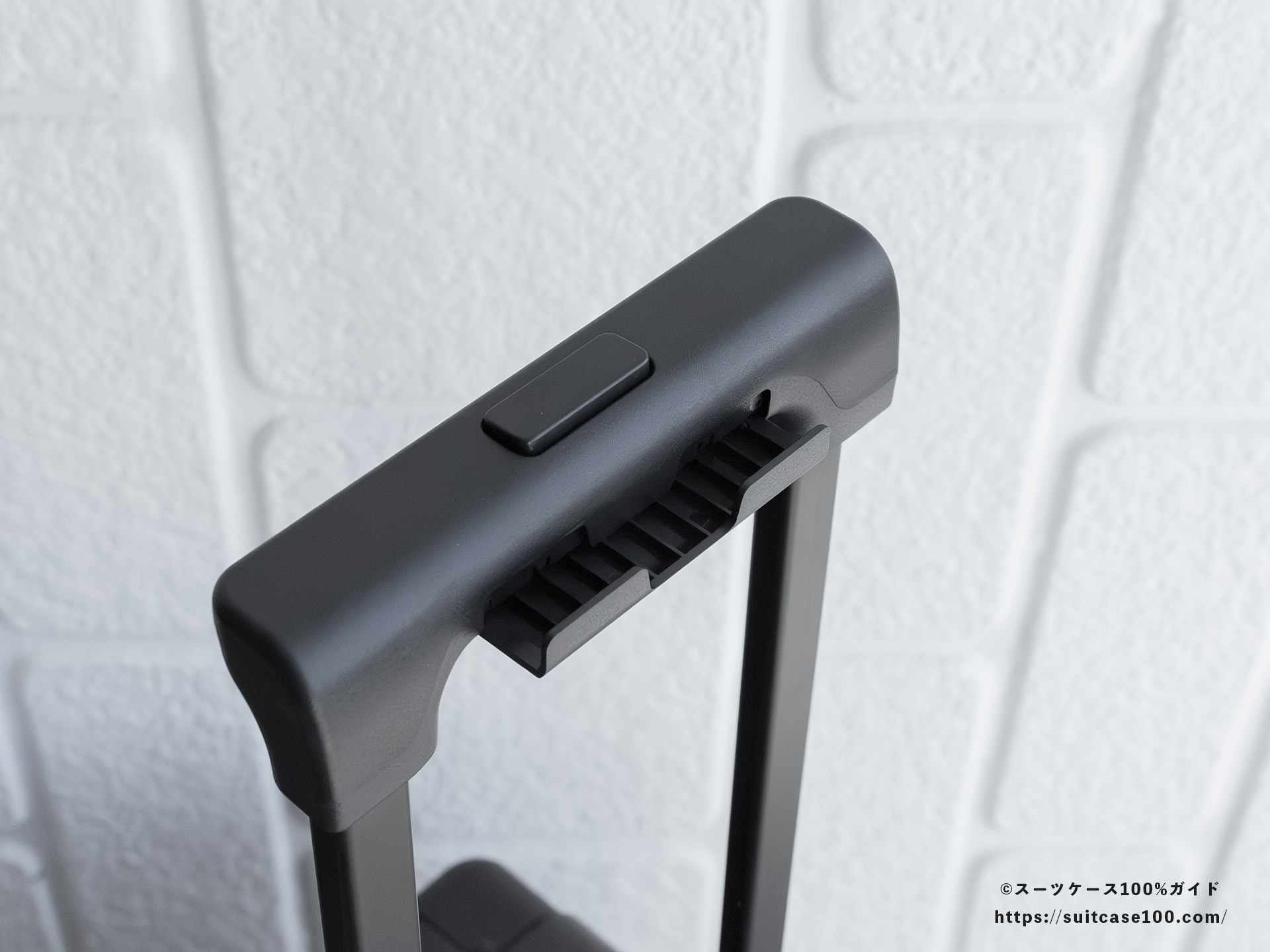 LW 5213-48 スマホスタンドレビュー 引き出した状態 斜めから見た図