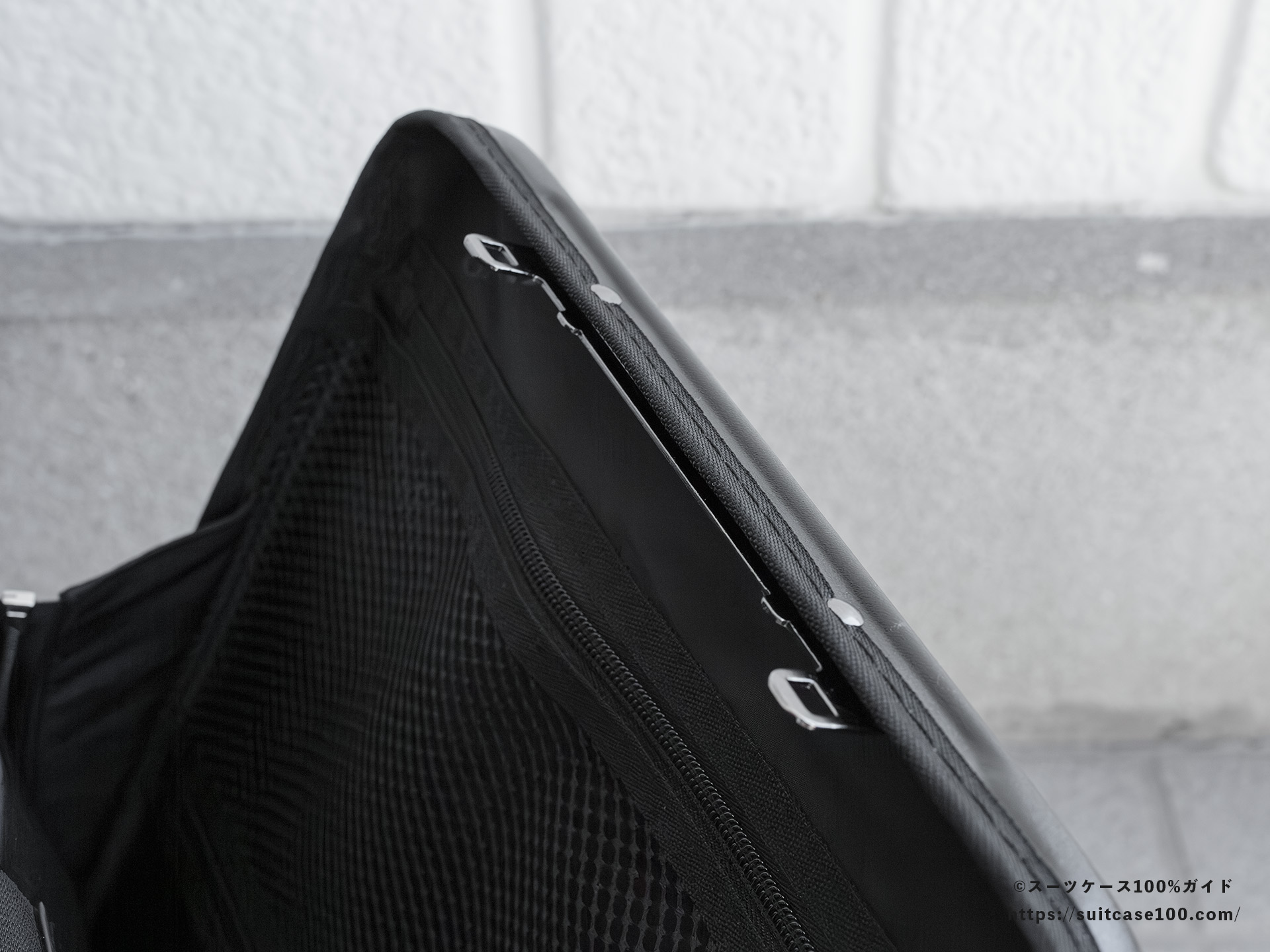 MAIMO SPEED U plus フロントポケットレビュー パネル側固定金具