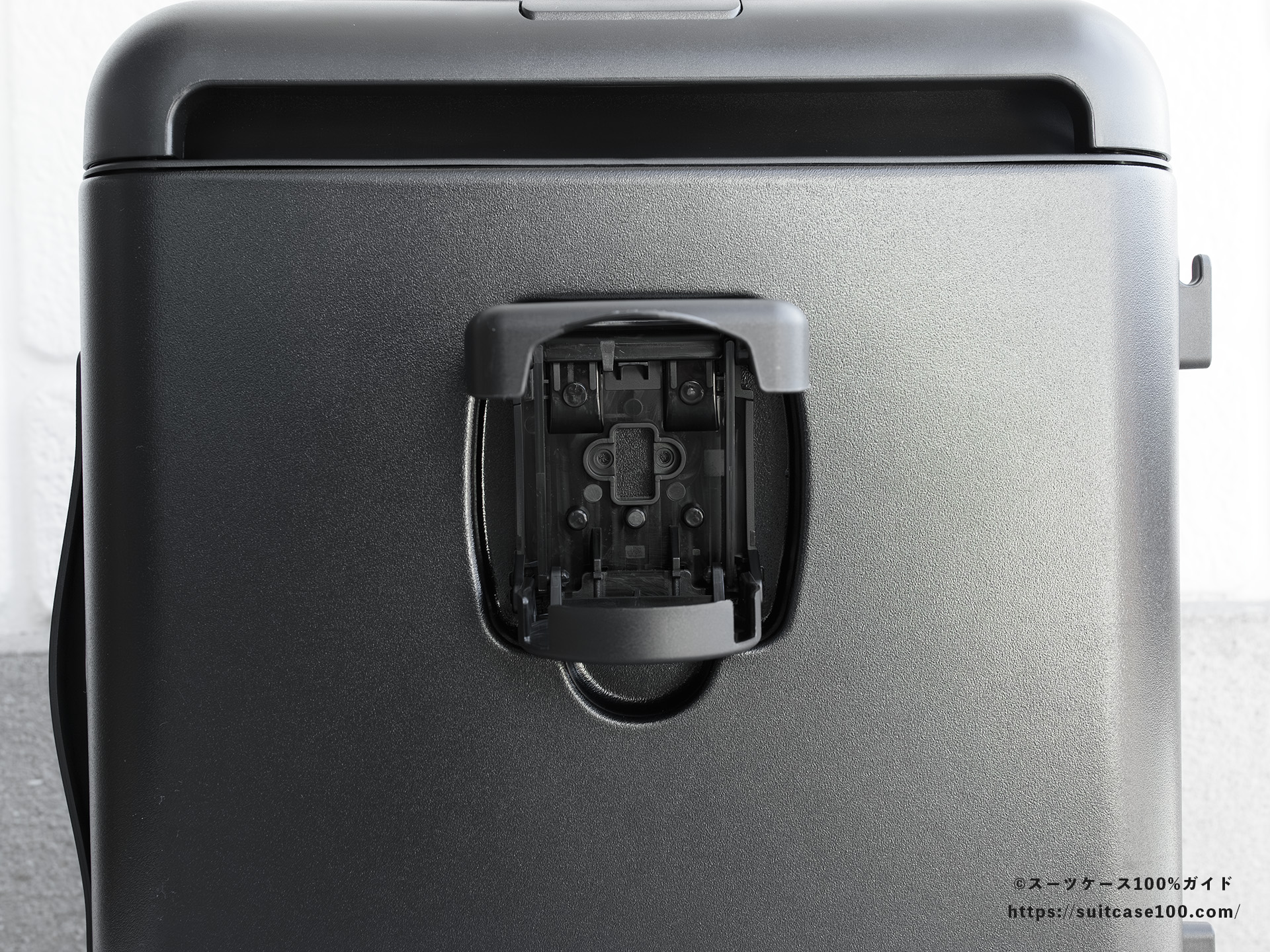 MAIMO SPEED U plus ドリンクホルダーレビュー 開けた状態 正面