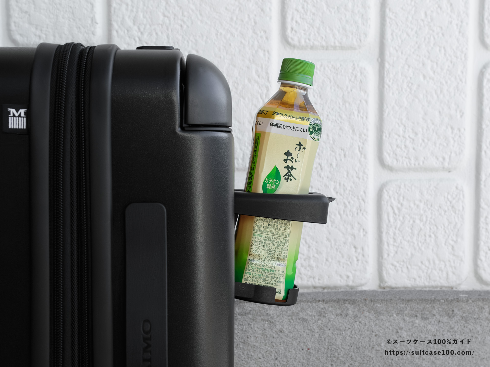 MAIMO SPEED U plus ドリンクホルダーレビュー 500mmのペットボトルを入れて真横から見た図