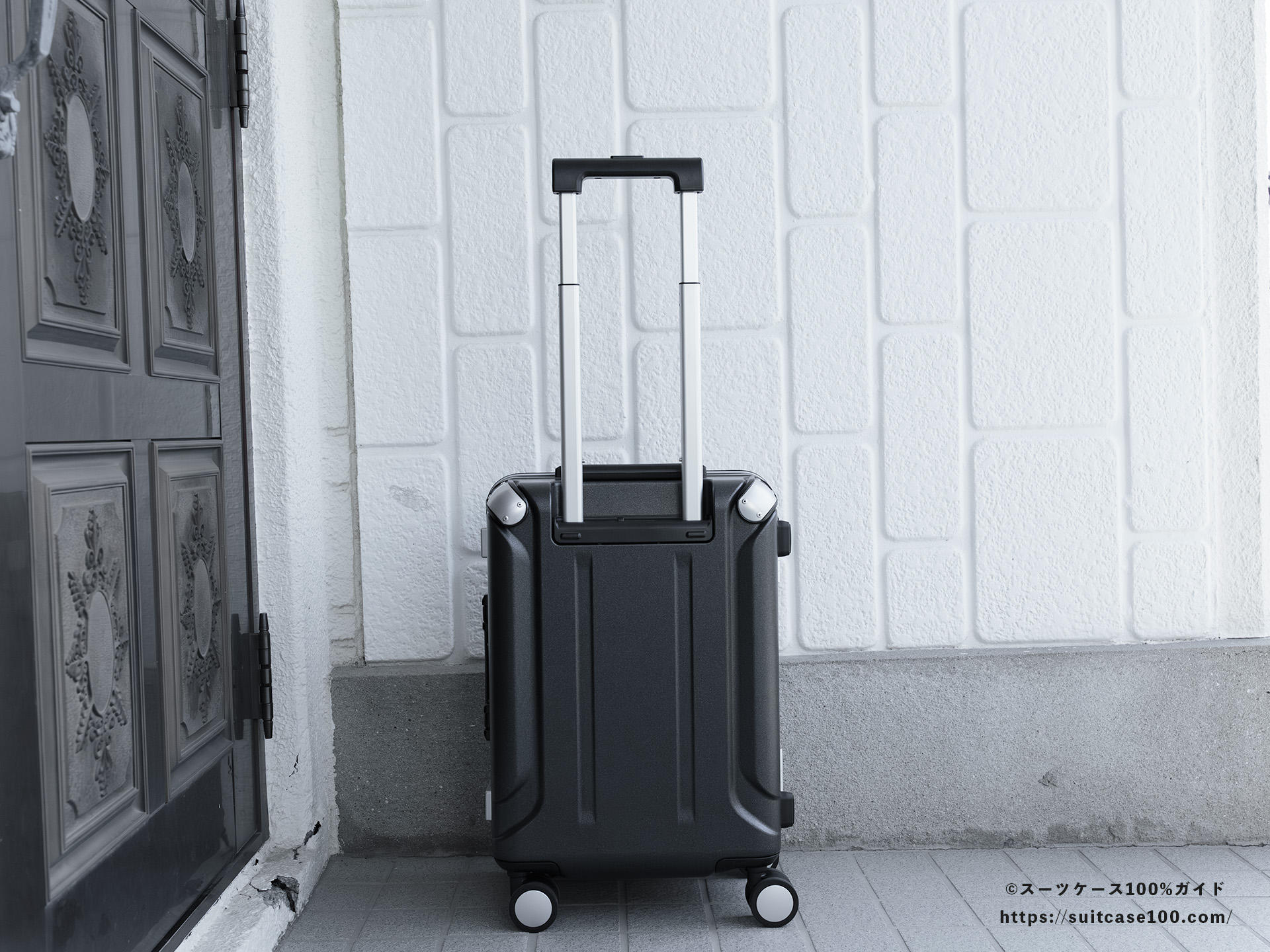 SHOEI スーツケース X-CORE キャリーハンドルレビュー 最小の状態