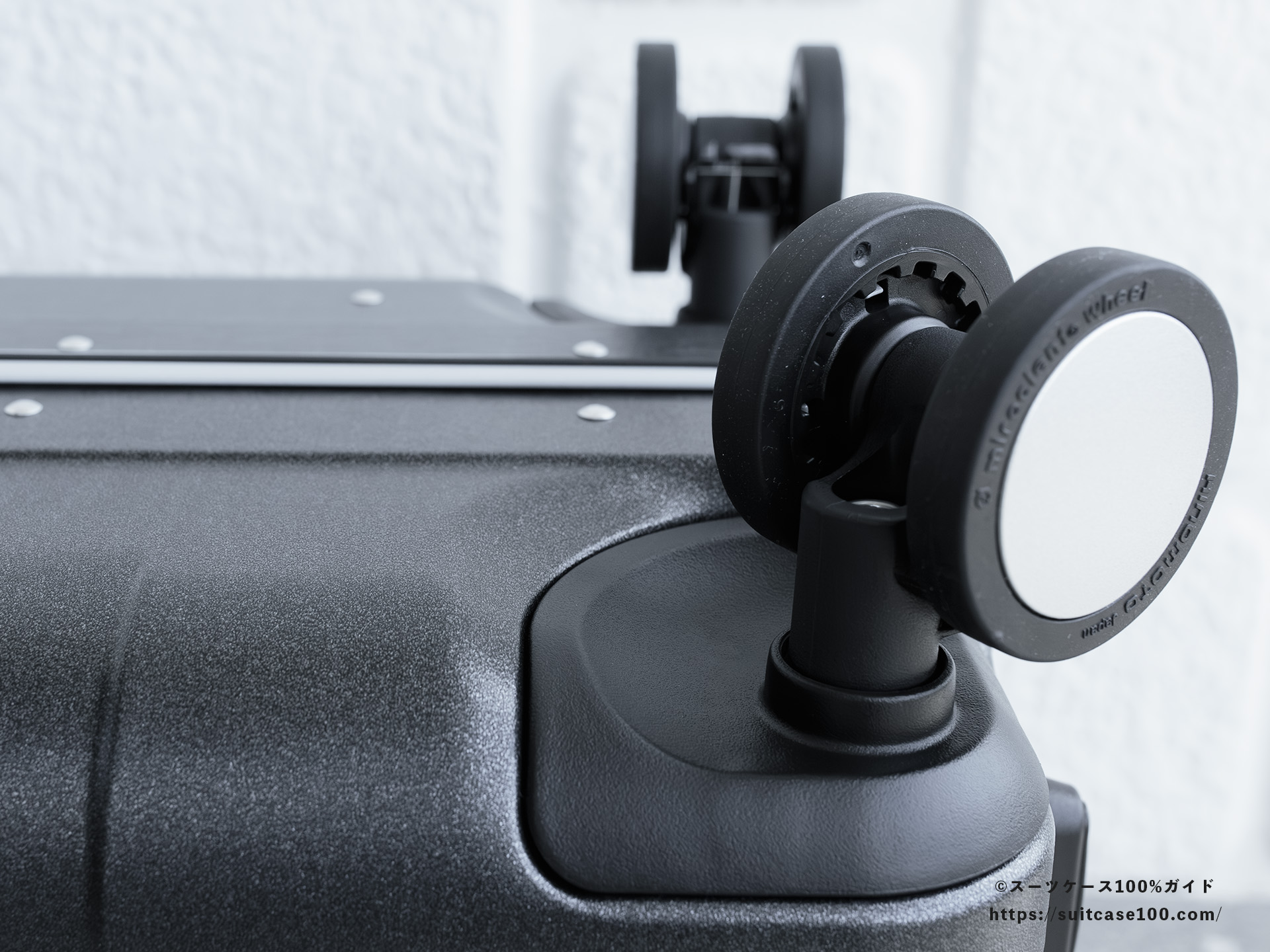 SHOEI スーツケース X-CORE 外観レビュー キャスター