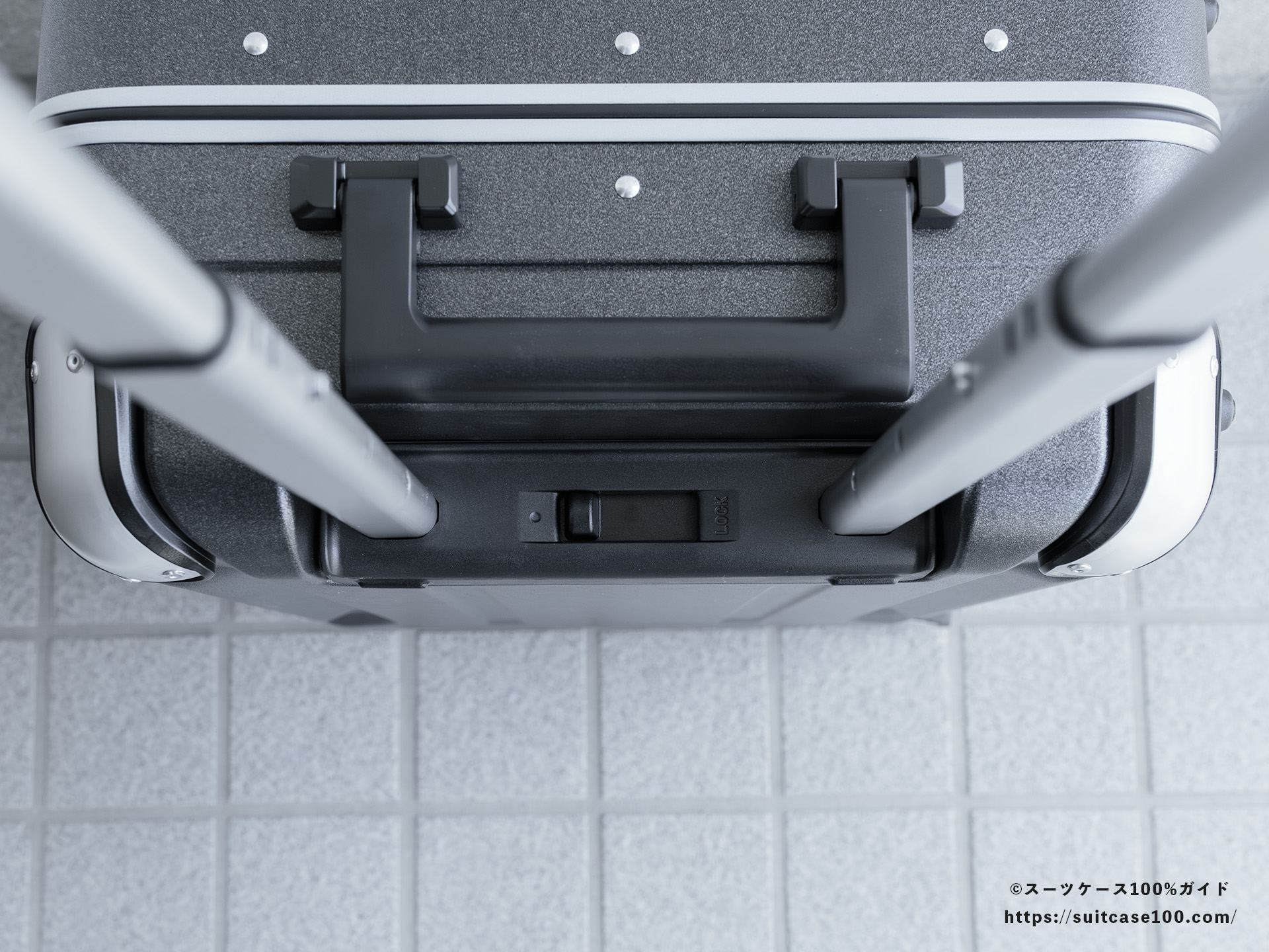 SHOEI スーツケース X-CORE キャリーハンドルレビュー キャリーバー根本