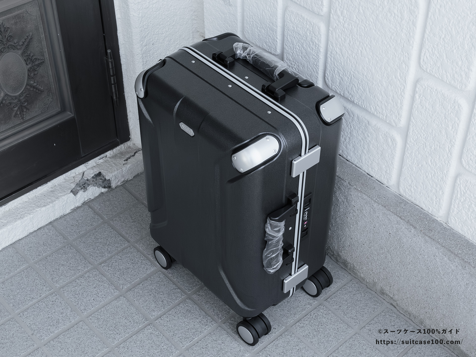 SHOEI スーツケース X-CORE レビュー 本体カバーを外した状態