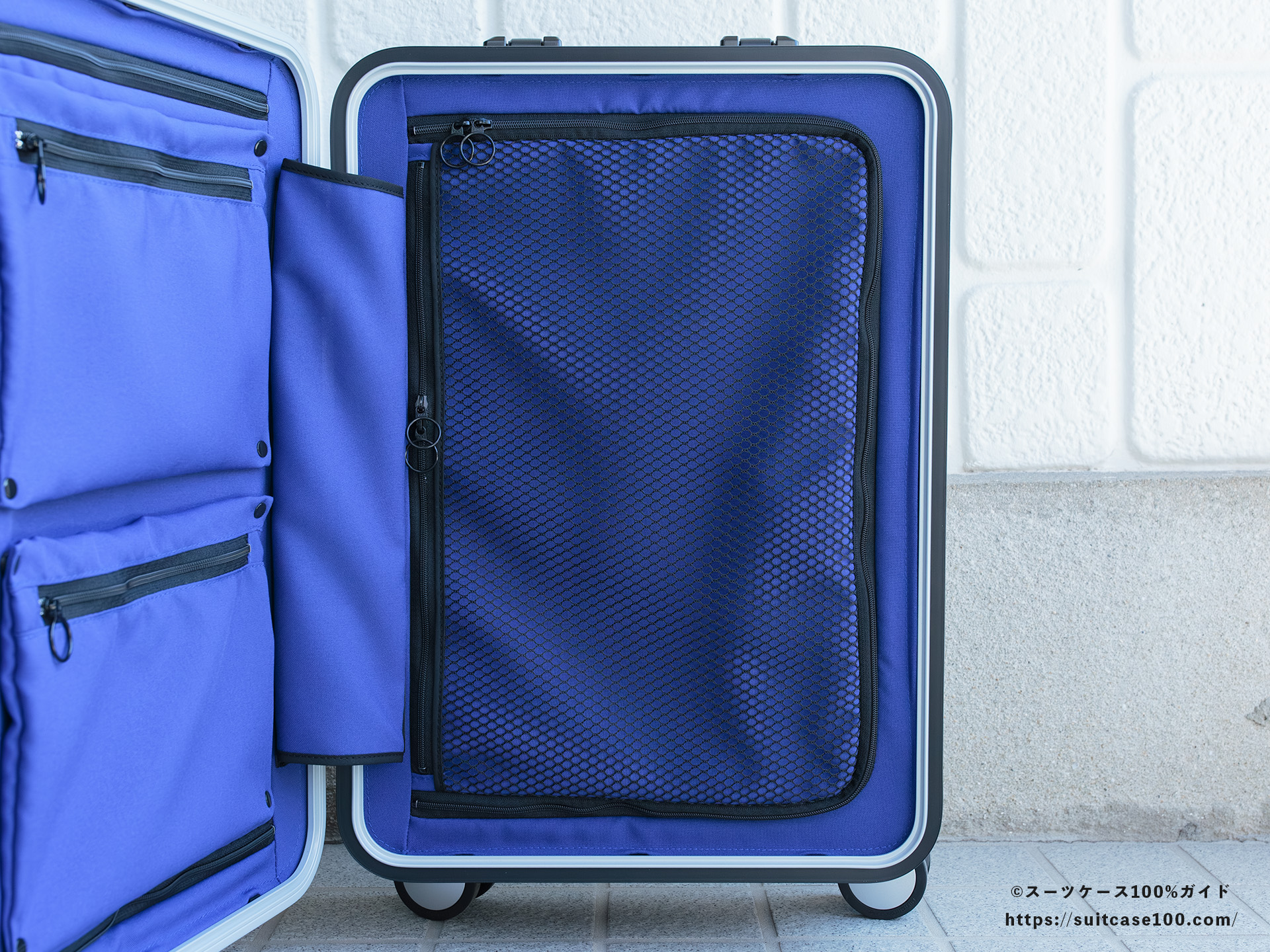 SHOEI スーツケース X-CORE 内装レビュー 右側仕切り
