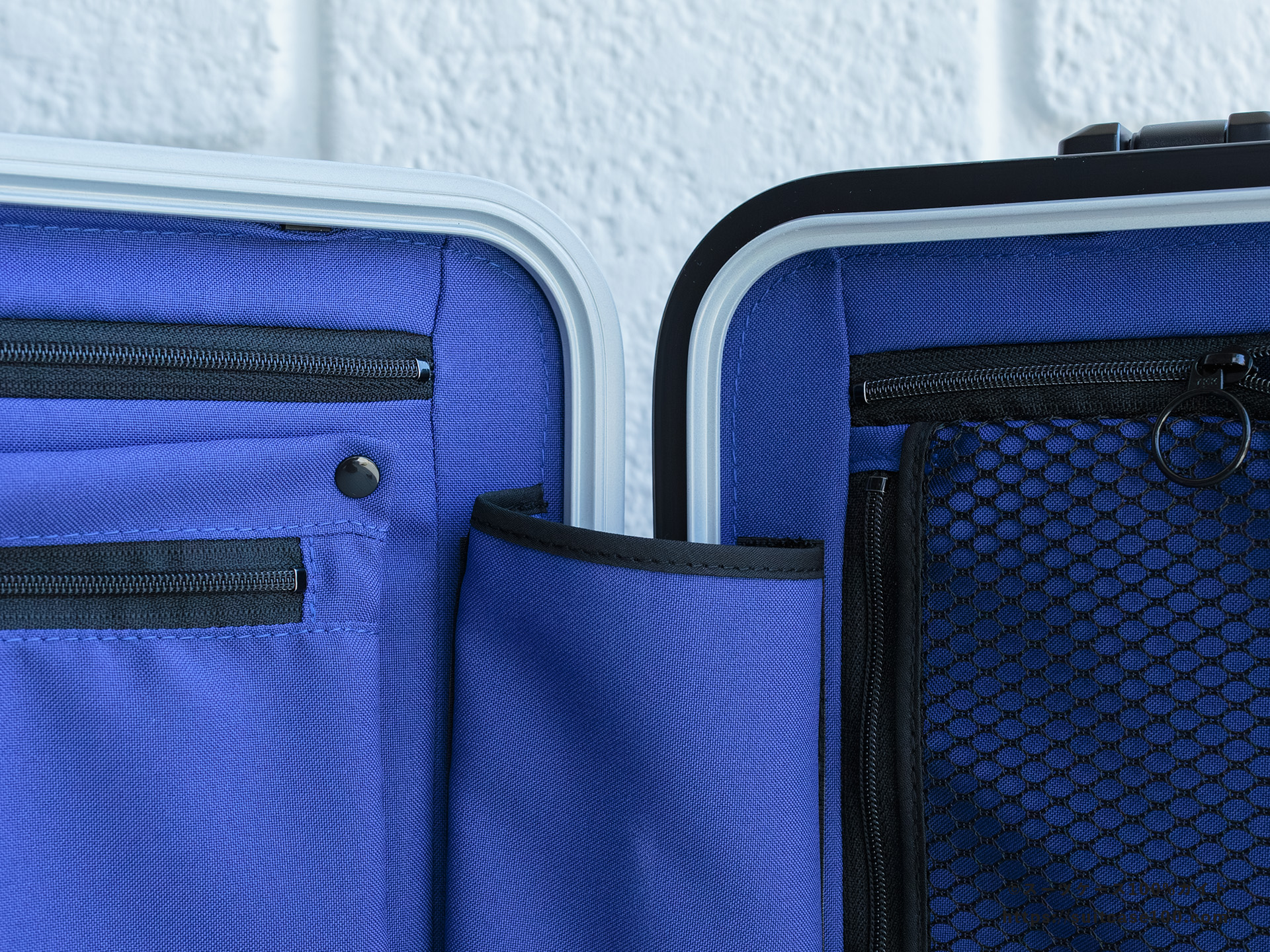 SHOEI スーツケース X-CORE 内装レビュー 合わせ面のカバー上部