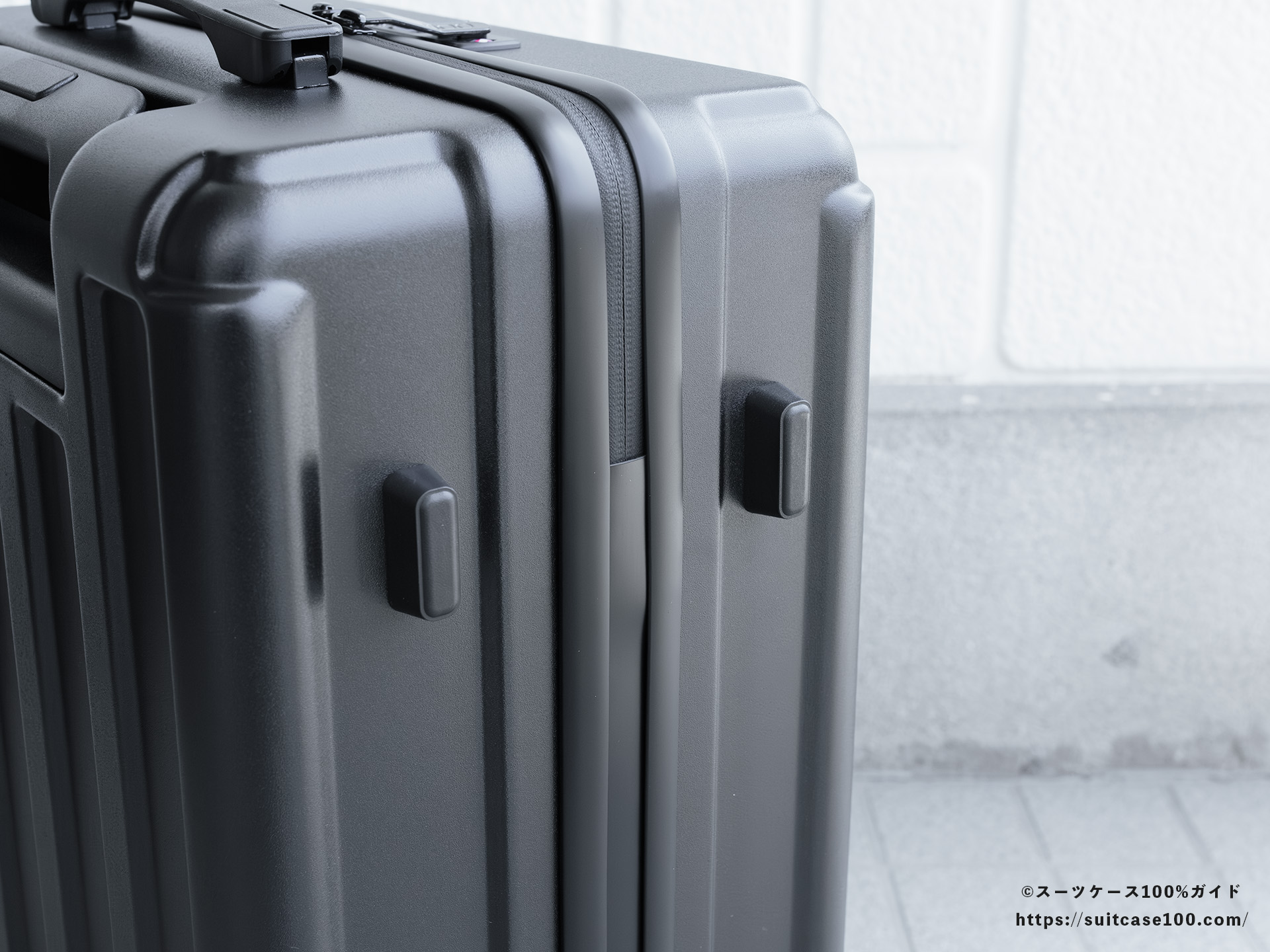 ROOKLYN OUTDOOR COMPANY The Jet Carry 外観レビュー 底鋲上側