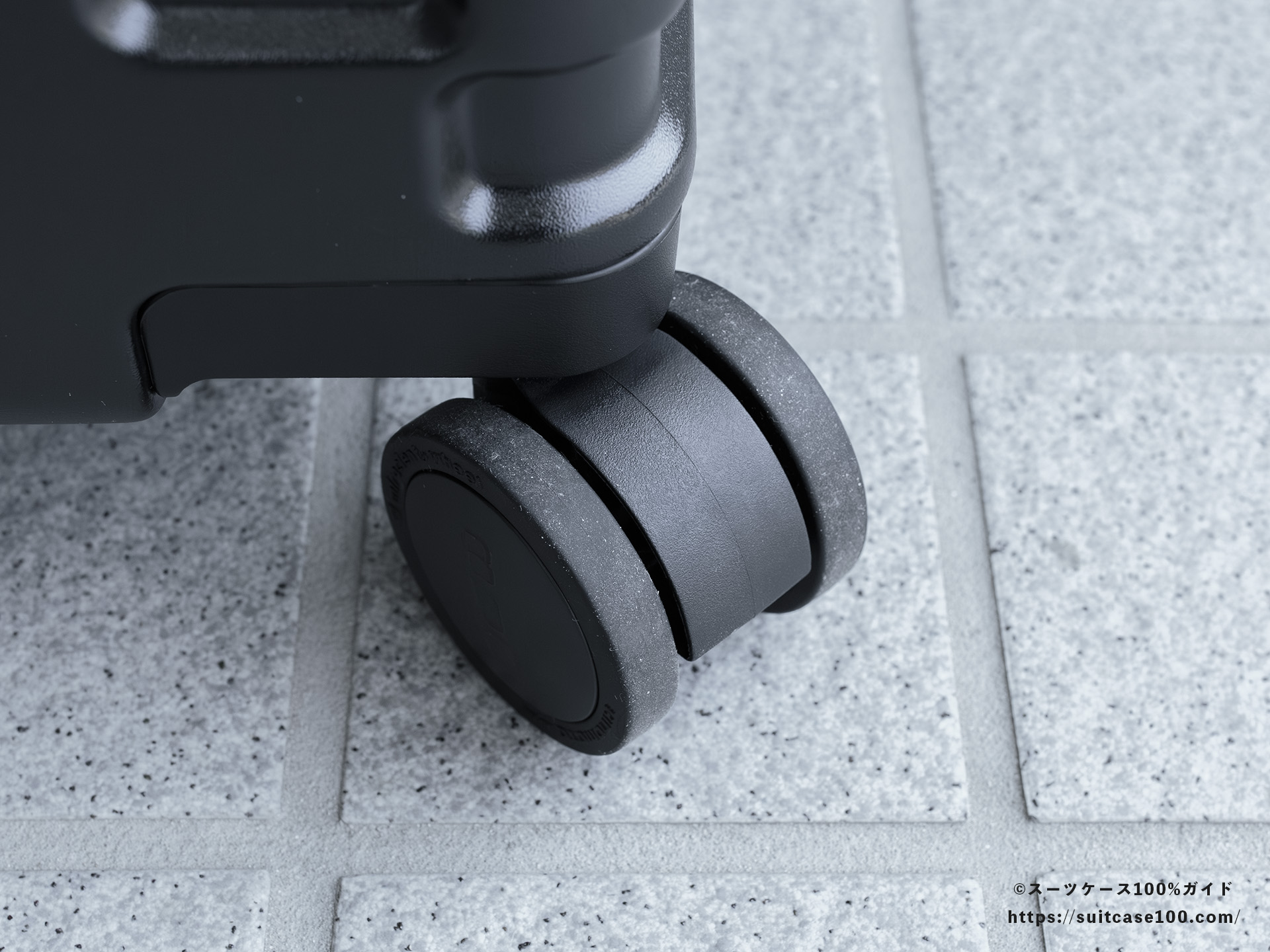 ROOKLYN OUTDOOR COMPANY The Jet Carry キャスターレビュー 上から見た図