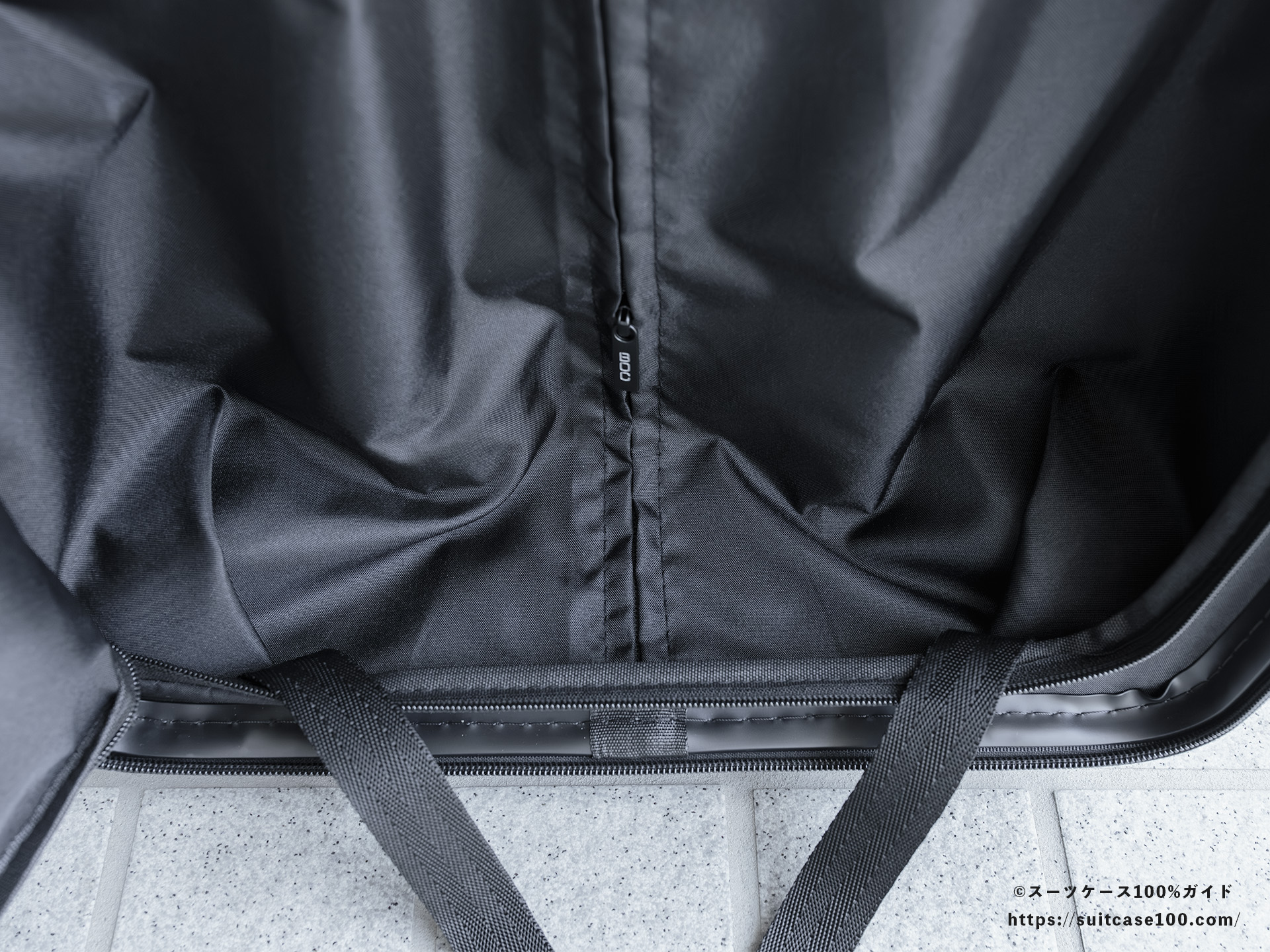 ROOKLYN OUTDOOR COMPANY The Jet Carry 内装レビュー 右側下部拡大