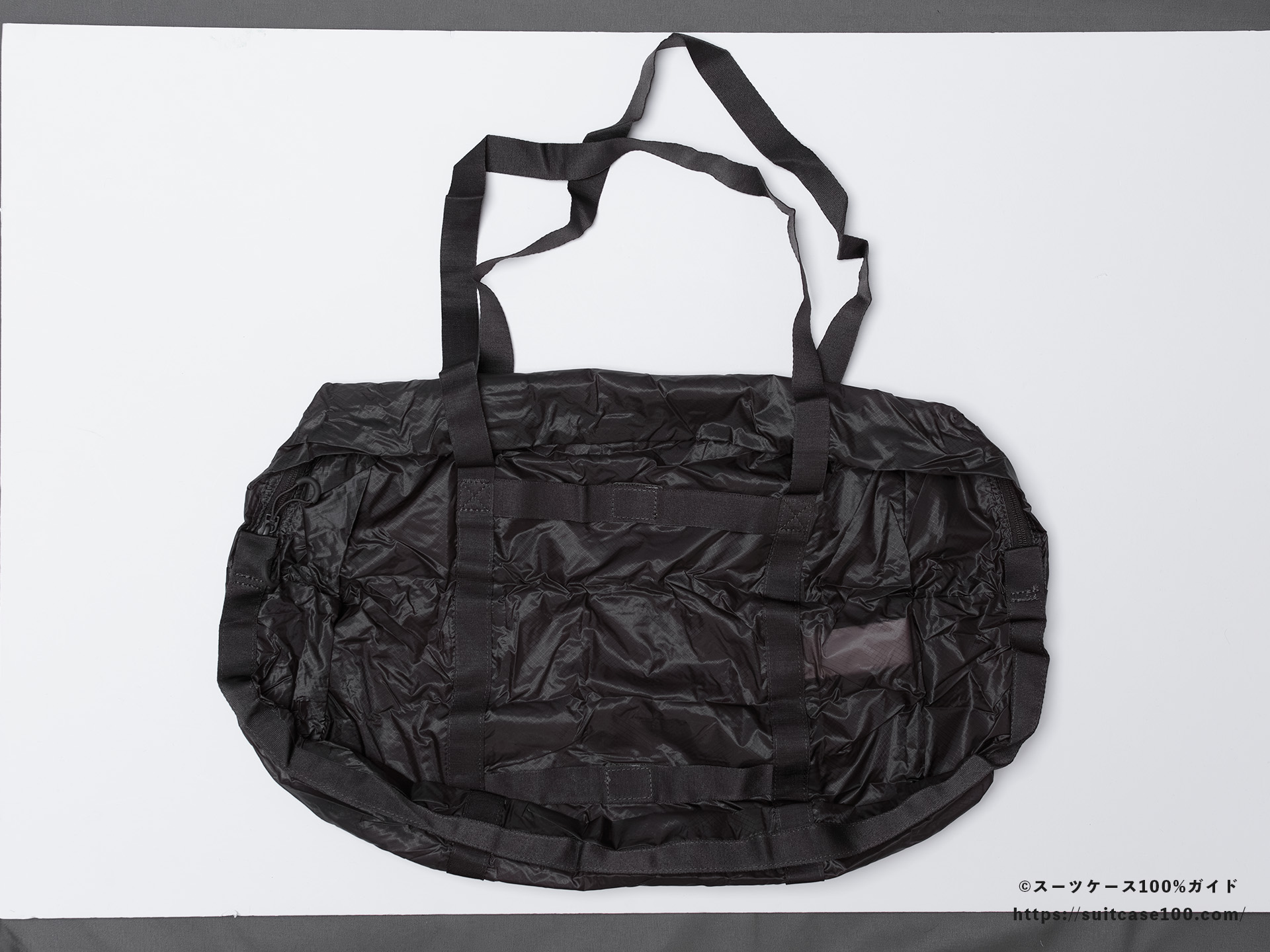 無印良品 軽量ナイロン小さくたためるボストンバッグ 外観レビュー 広げた全体図