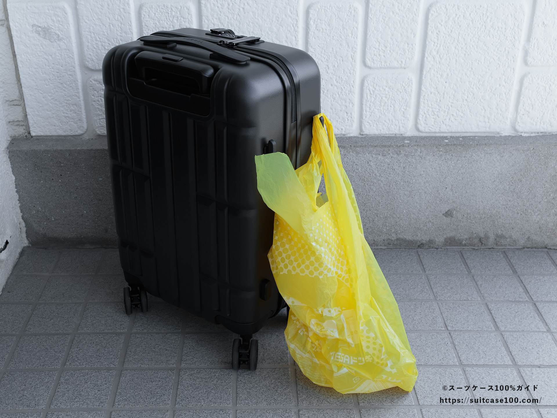TIERRAL TORERU 3.0 荷物をかけるフックレビュー Lサイズのレジ袋をかけた図
